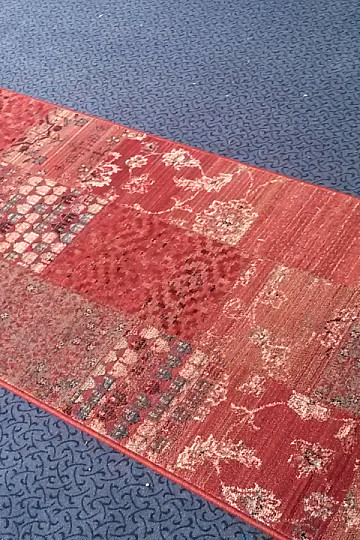 Luksuzna vunena trkačica ROYAL PATCHWORK crvena