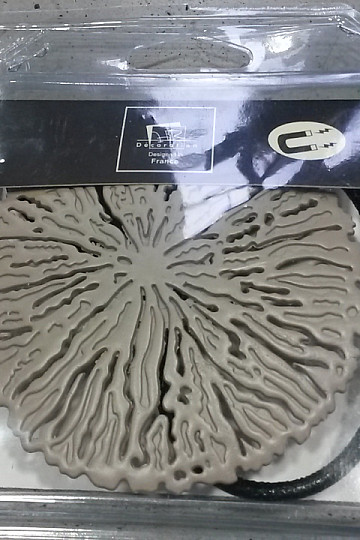 Magnet na kuku za kravatu CORALLY bež