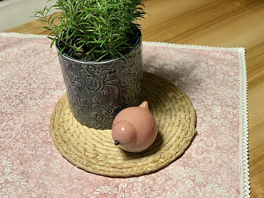 Stari rozi stolnjak sa čipkom 70x70