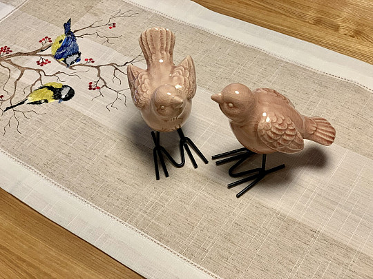 Vezeni stolnjak i šal SÝKORKY