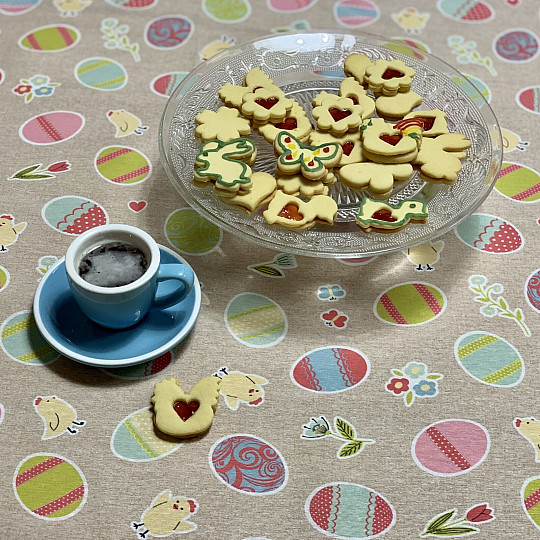 Uskrsni stolnjak SLIKANI PATLIDŽANI