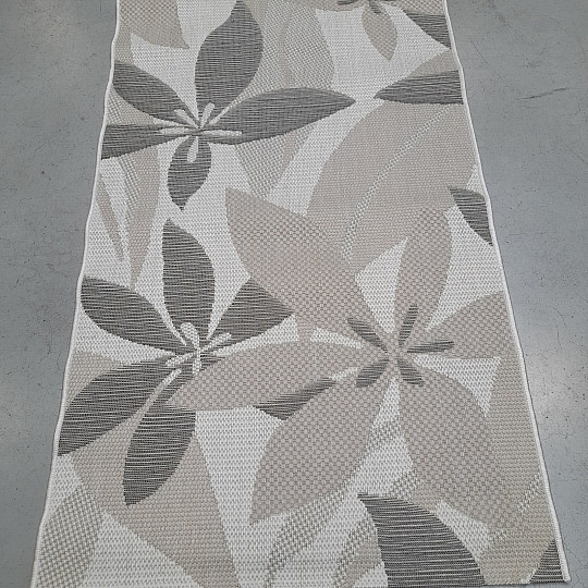 Vanjski tepih s cvjetnim motivom palme