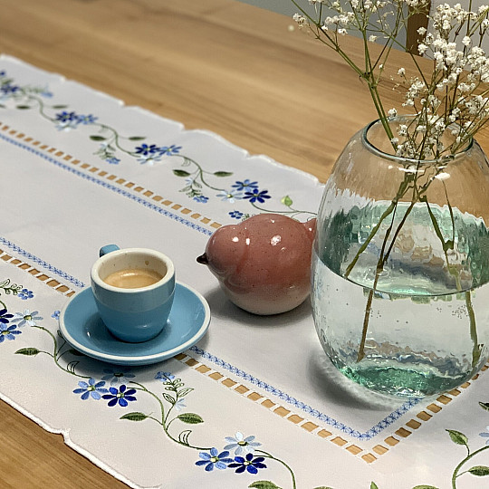 Vezeni stolnjak i šal ZABORAVLJENO CVIJEĆE