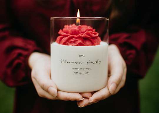 Mirisna cvjetna svijeća FLAME OF LOVE s poklopcem