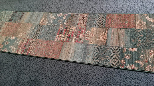 Luksuzna vunena trkačica ROYAL PATCHWORK zelena