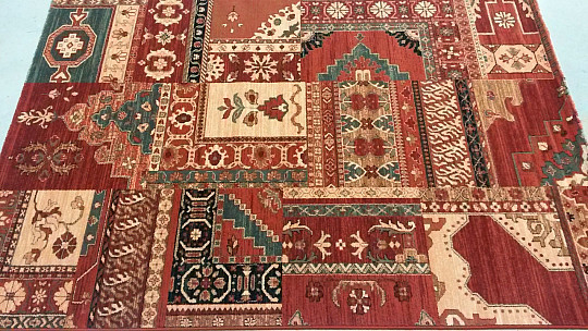 Luksuzni vuneni tepisi ROYAL PATCHWORK multi red