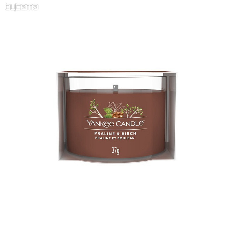 svijeća YANKEE CANDLE miris PRALINE &amp; BREZA U ČAŠI 37g