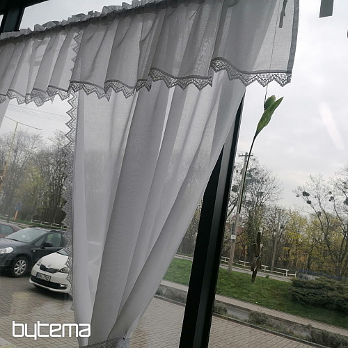 Gotova zavjesa - set: 2 zavjese + 1 volan s čipkom