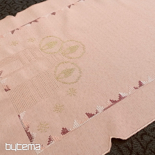 Vezeni stolnjaci i šalovi boje lososa