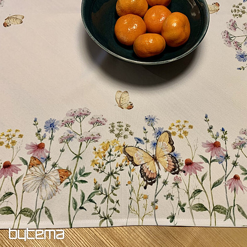 Stolnjak i šal LEPTIRI LIVADE