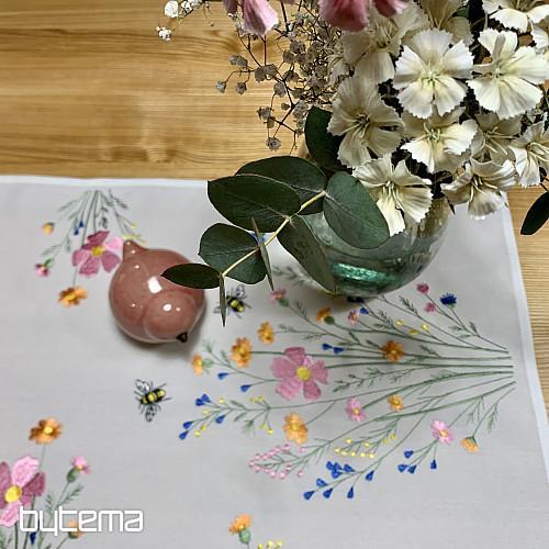 Vezeni stolnjak i šal Livada i pčele