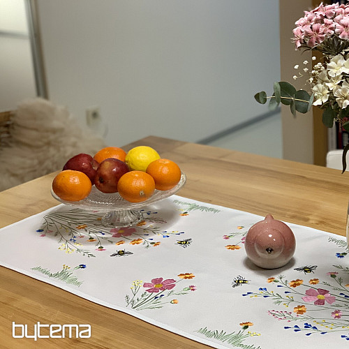 Vezeni stolnjak i šal Livada i pčele