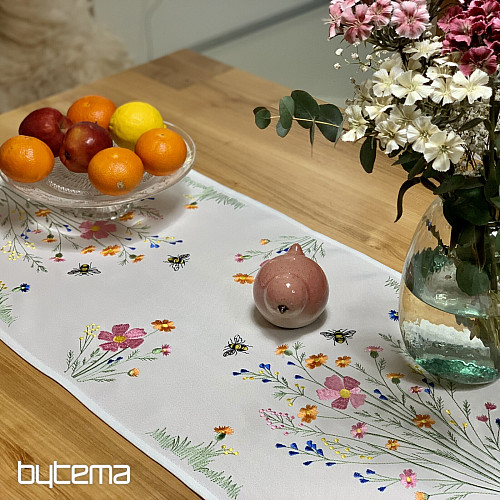 Vezeni stolnjak i šal Livada i pčele