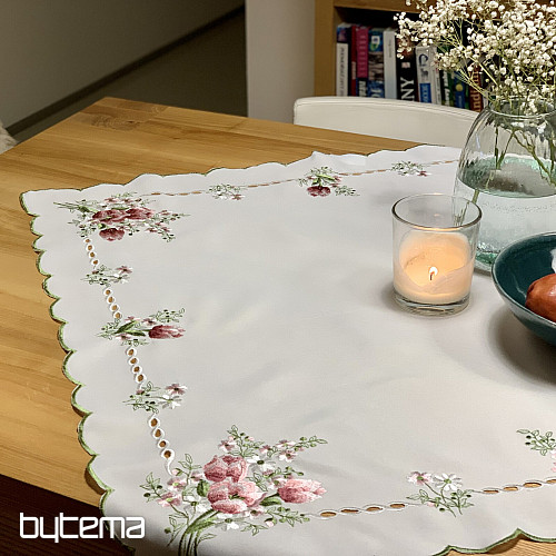 Vezeni stolnjak i šal BUKET S TULIPANIMA