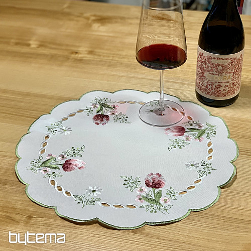 Vezeni stolnjak i šal BUKET S TULIPANIMA