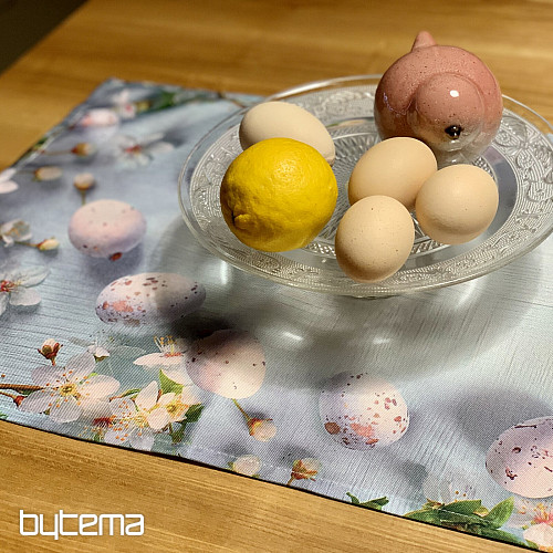 Stolnjak i šal USKRS s cvijećem