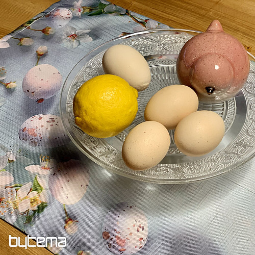 Stolnjak i šal USKRS s cvijećem