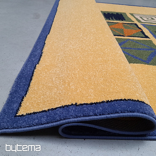 Moderni tepih s geometrijskim uzorkom