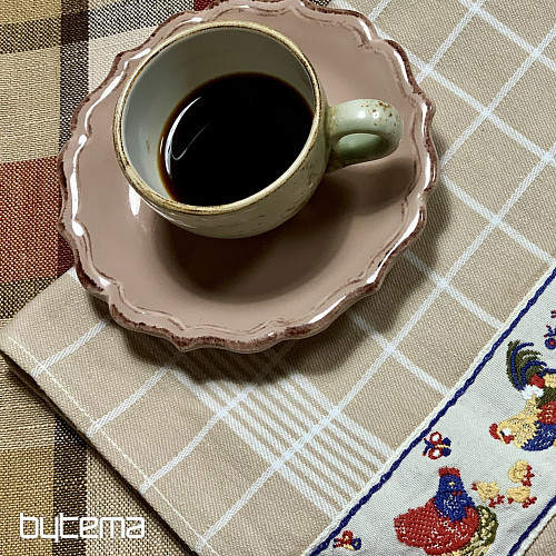 Stolnjak i šal ATILA CRVENI